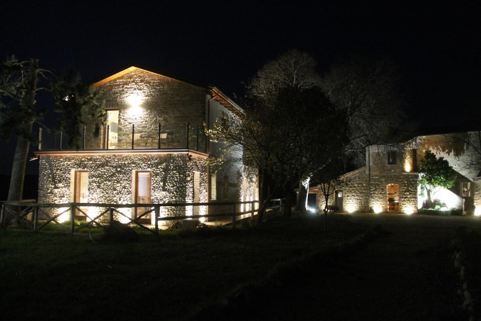 Pietre Di Fiume Villa Apice Exteriör bild