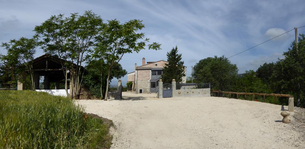 Pietre Di Fiume Villa Apice Exteriör bild