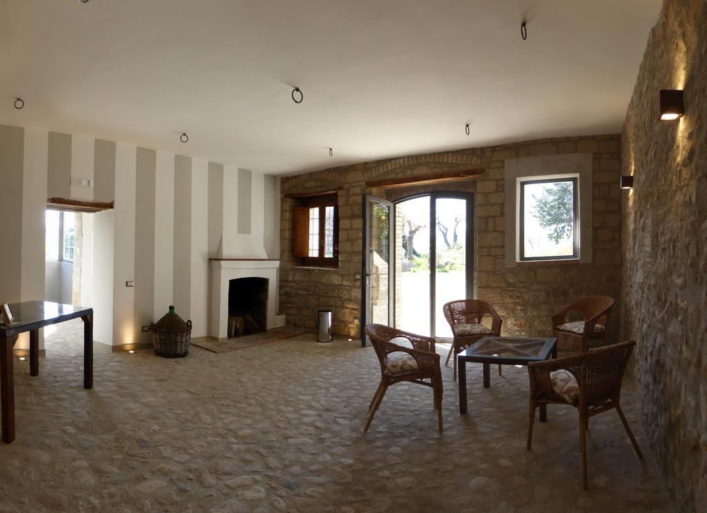 Pietre Di Fiume Villa Apice Exteriör bild