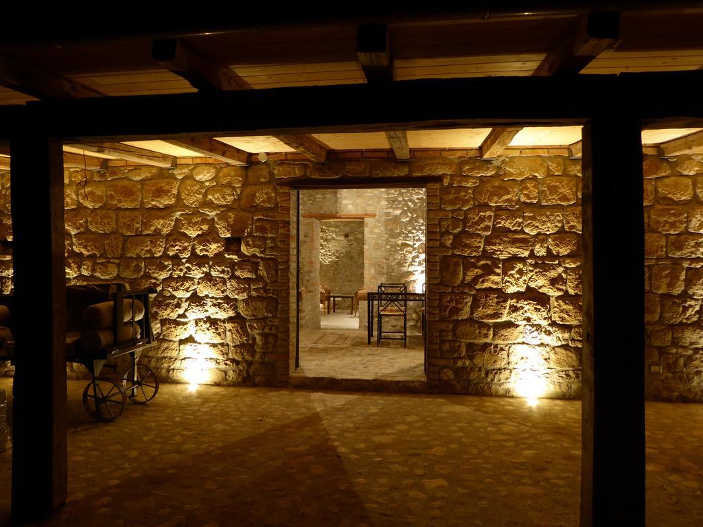 Pietre Di Fiume Villa Apice Exteriör bild