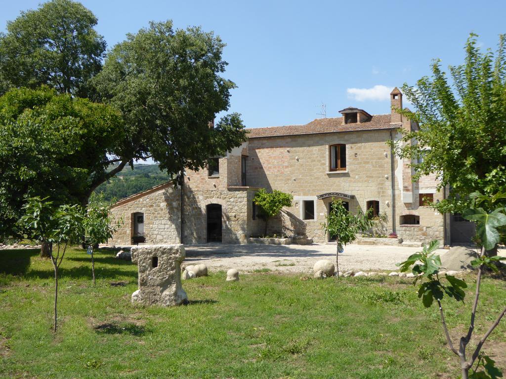 Pietre Di Fiume Villa Apice Exteriör bild