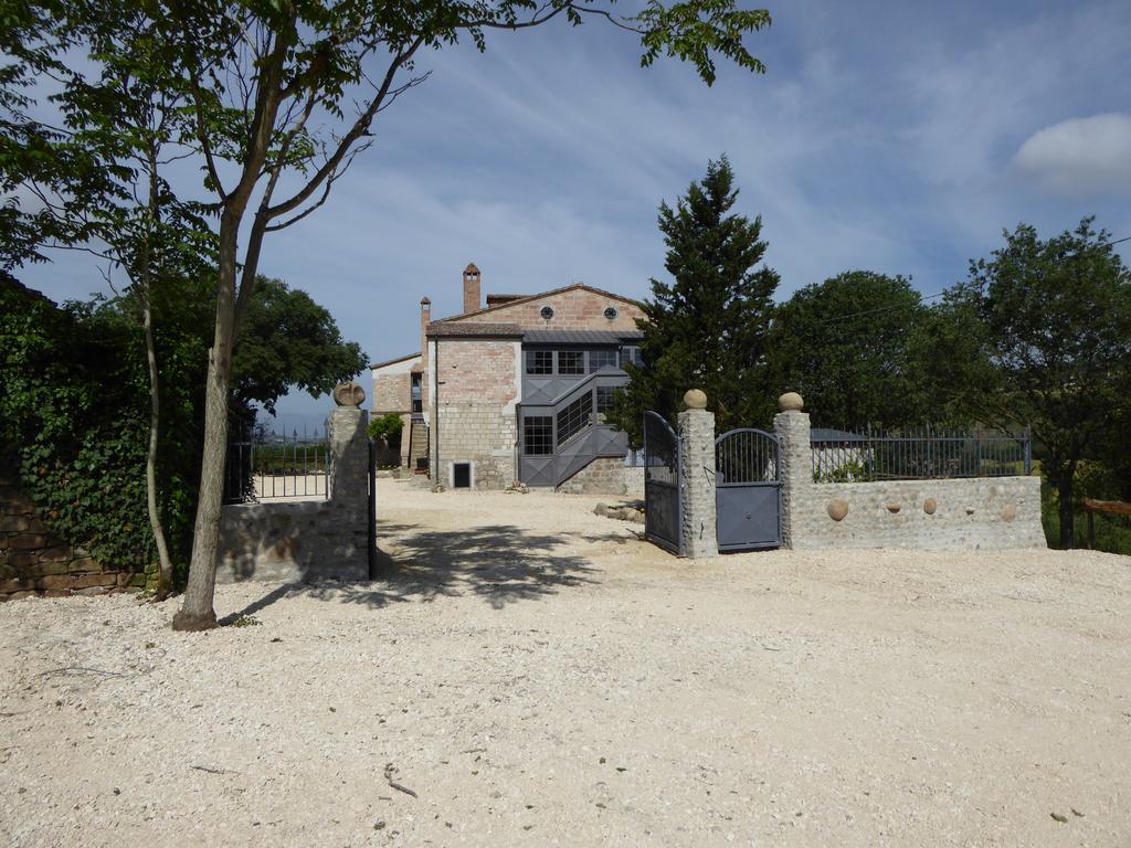 Pietre Di Fiume Villa Apice Exteriör bild