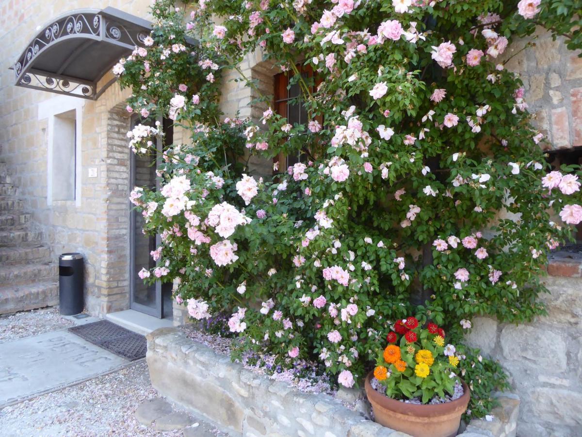 Pietre Di Fiume Villa Apice Exteriör bild